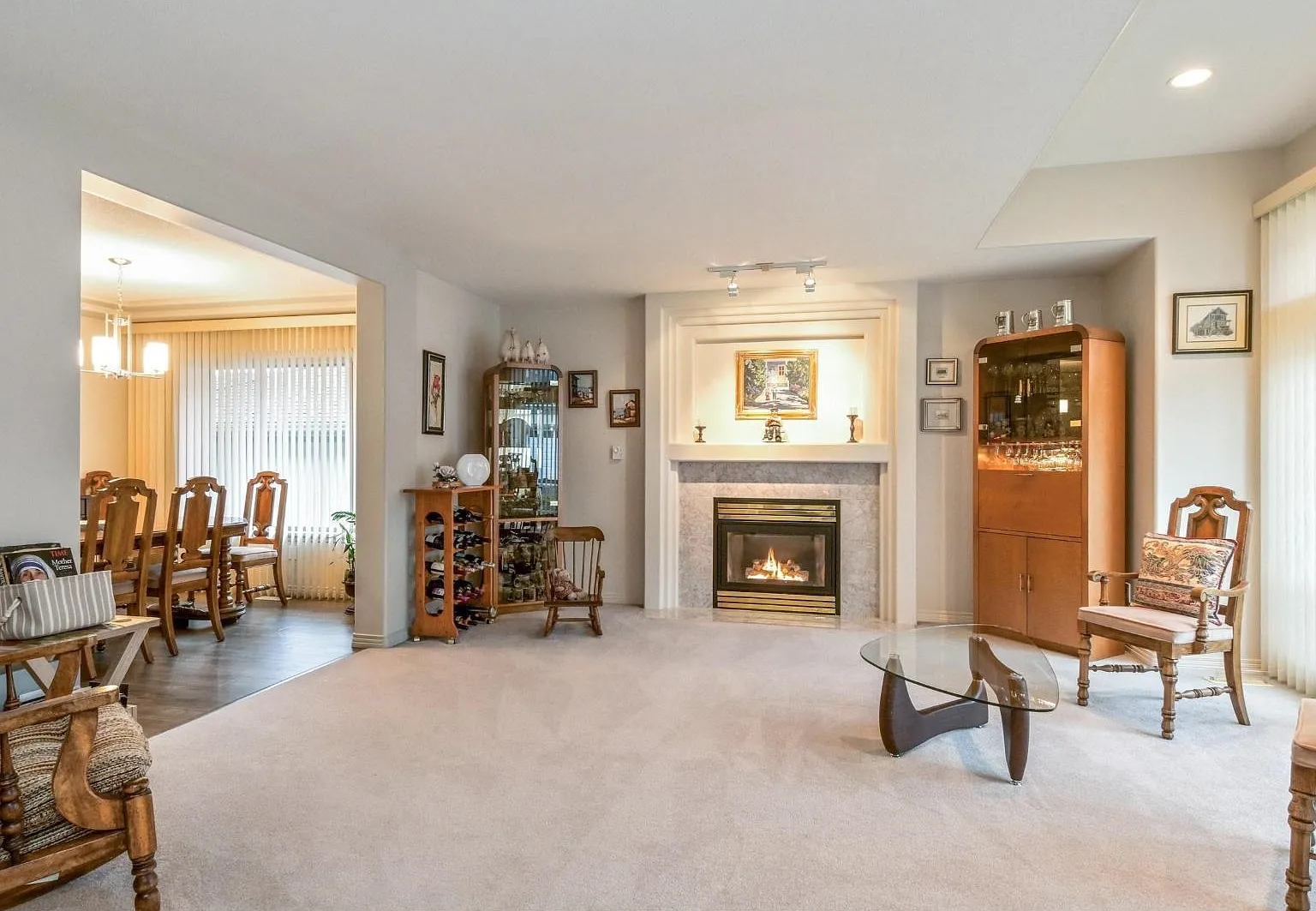 3 bed, 3121 sqft, $3,995 — Photo 4