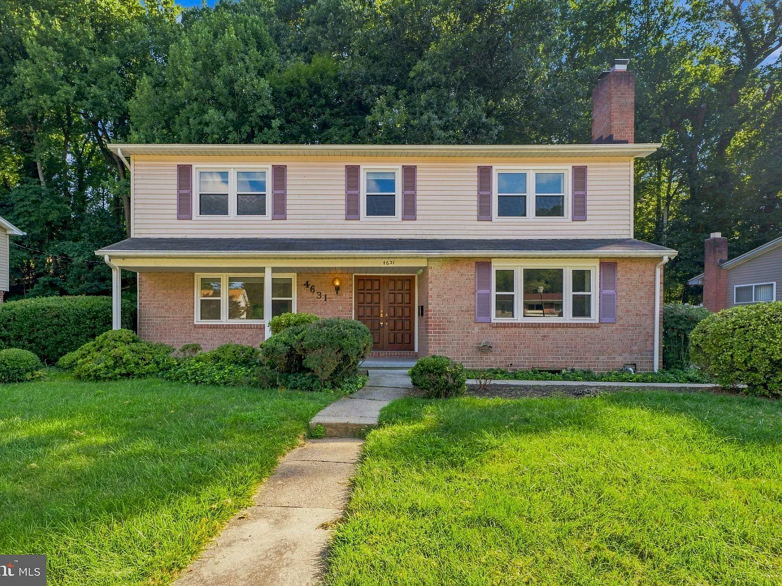 4 bed, 2.5 bath, 2490 sqft, $3,300 — Photo 1