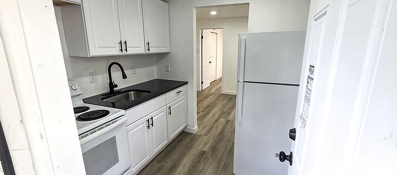 1st image of 1023 Wallace Ave
