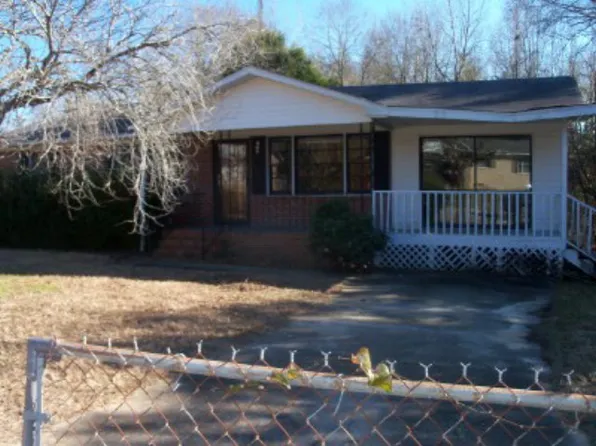 908 Mitchell Dr, Camden, SC 29020