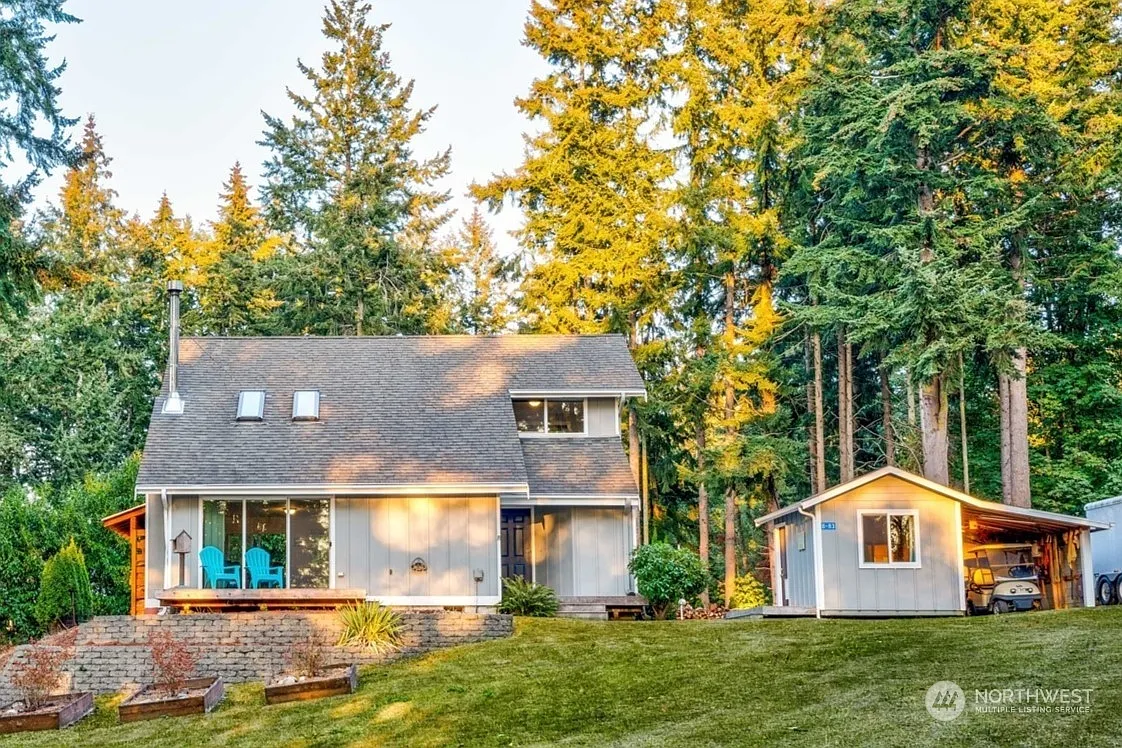 83 B Port Gardner Drive photo 1