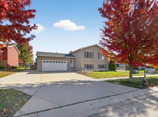 302 11th Ave NE, Kasson, MN 55944