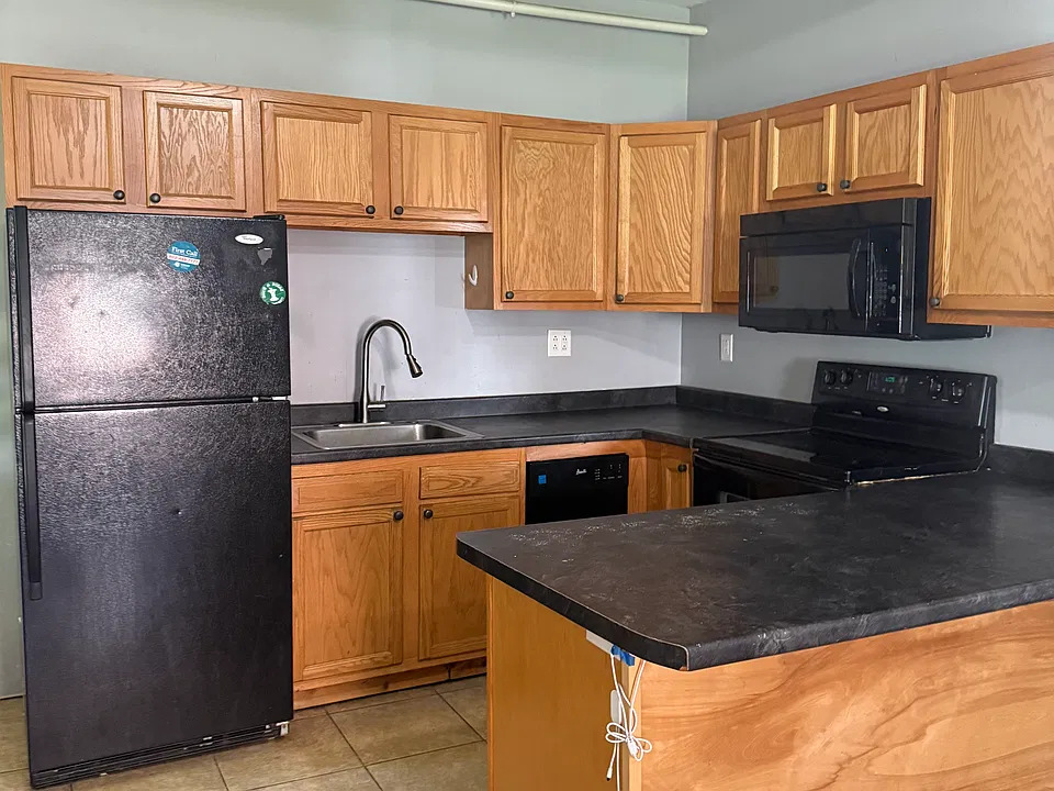 217 S Union St #4