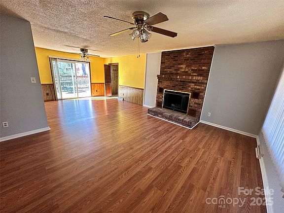 5th image of 4724 Jamee Dr