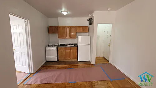 3230 Steuben Ave Photo 1