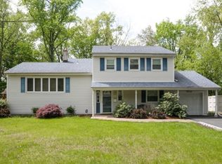 111 Falcon Rd, Livingston, NJ 07039