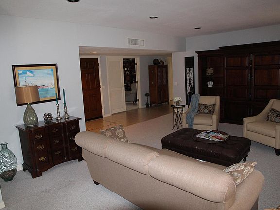 5th image of 10434 E Lambert Dr