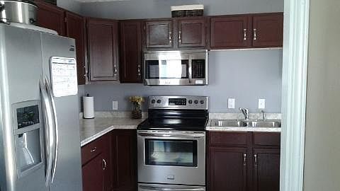 2nd image of 5438 Woodbine Ave