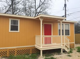 1015 W Lynwood Ave APT 3, San Antonio, TX 78201