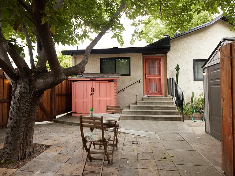 Front view of apartment from yard