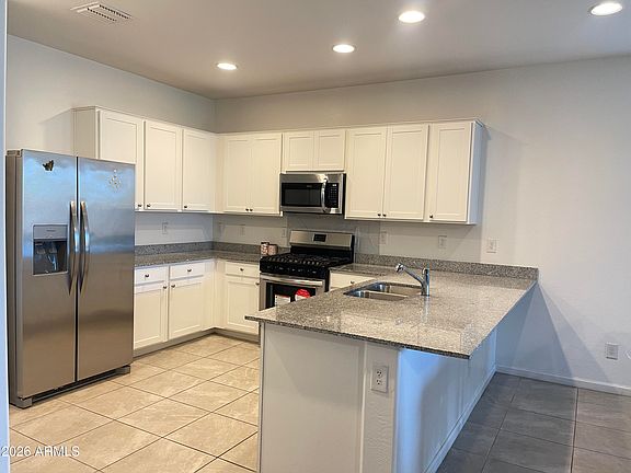 5th image of 9421 W MONTECITO Avenue