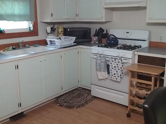 3rd image of 101 1st Ave N #25