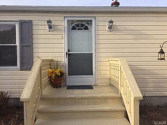 2nd image of 35501 Bayview Ln