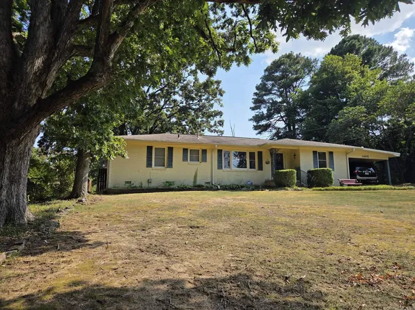 1405 Hillcrest Dr, Searcy, AR 72143