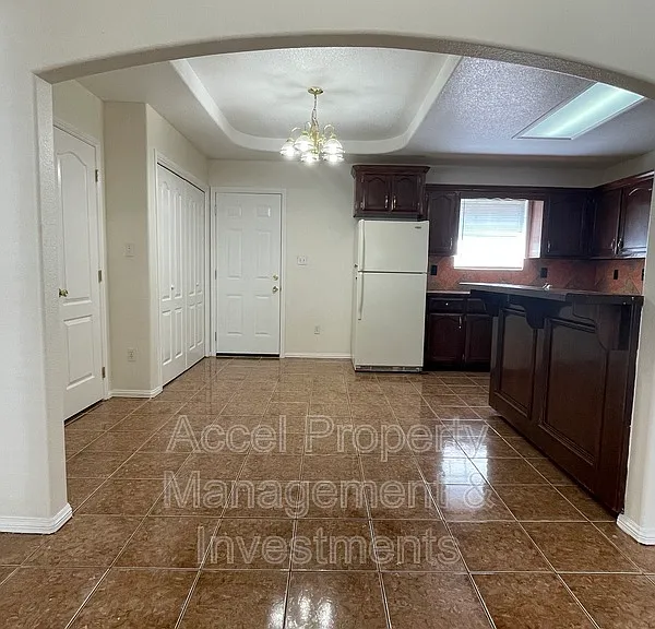 1712 Phoenix St #3 — Photo 4