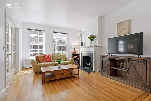 Sold by Sotheby's International Realty | media 15