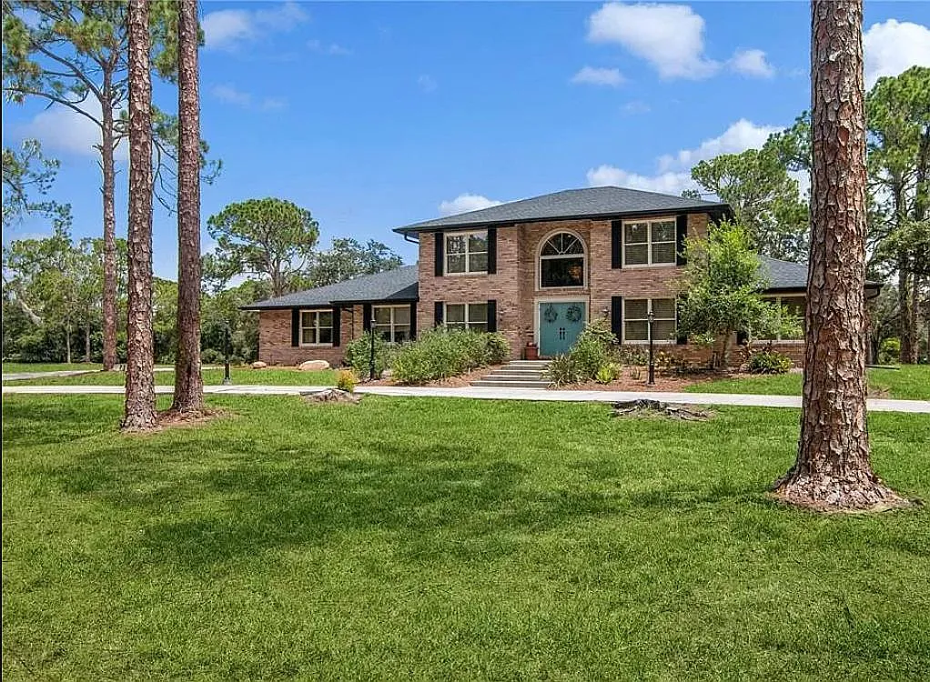 6425 S Gator Creek Blvd — Photo 1