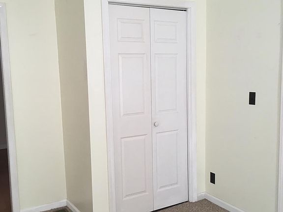 3rd image of 231 S Hambden St