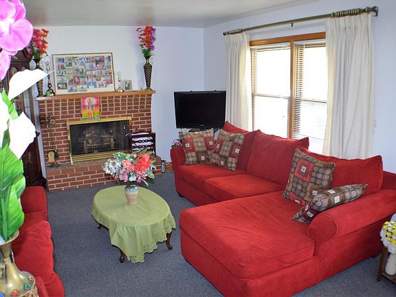 4th image of 3337 Crittendon Ave NW