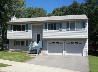 23 Lake Ave, West Haven, CT 06516