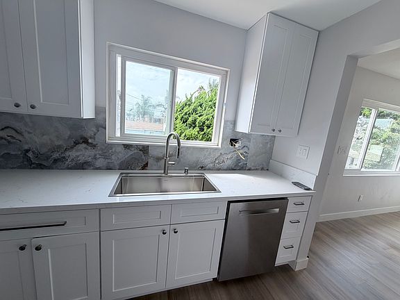 3rd image of 4945 Brighton Ave