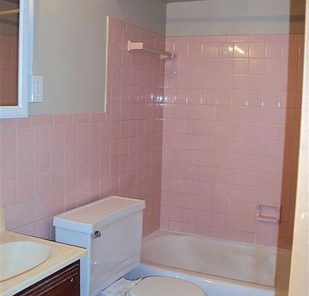 BATHROOM WITH FULL TUB & SHOWER