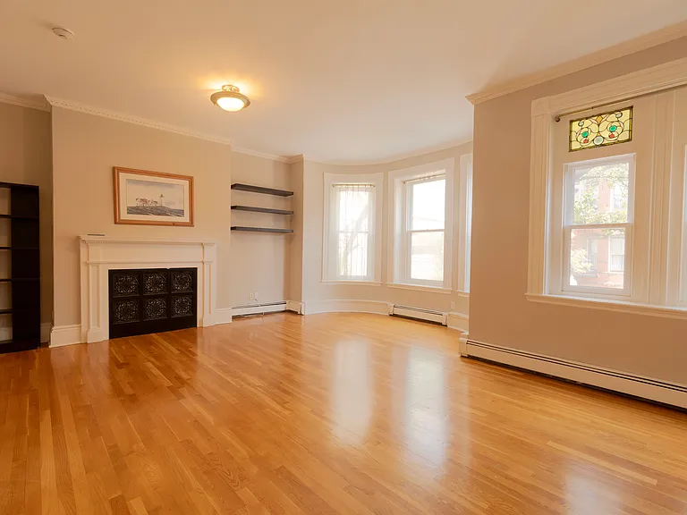 256 W Newton St #3 — Photo 7
