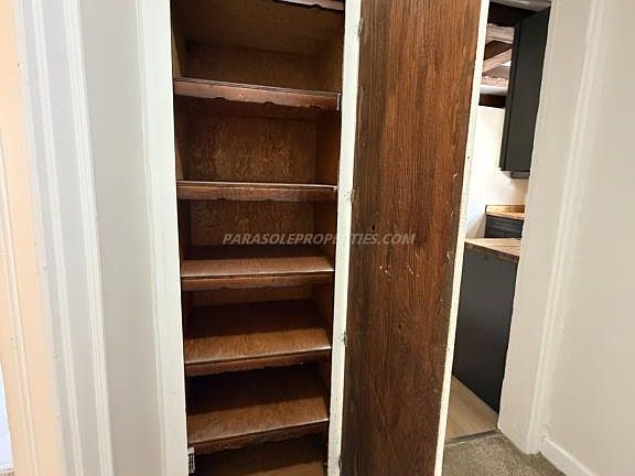 4th image of 919 Clay Ave Floor 2