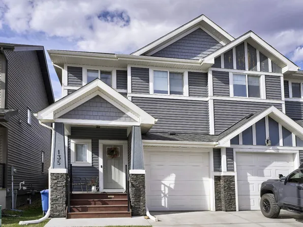 135 Reunion Loop NW, Airdrie, AB T4B 4J6