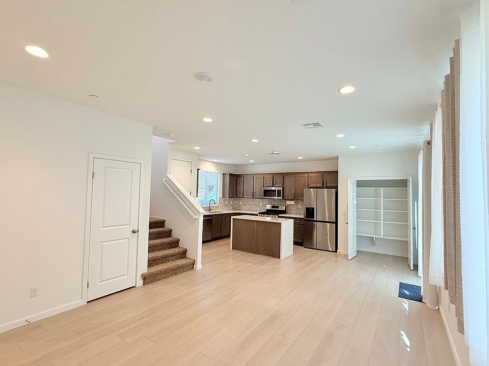 2nd image of 29502 Marx Way #1
