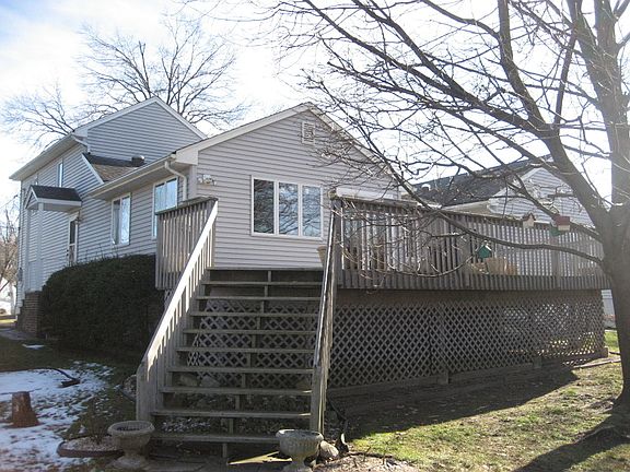 3rd image of 351 Leonard Dr