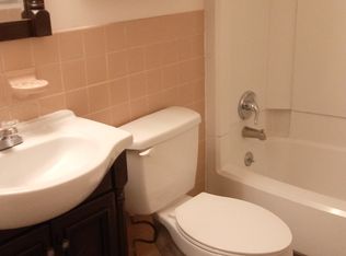 97 Hillcrest Ln APT B18, Slatington, PA 18080