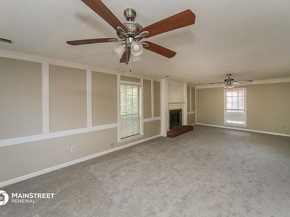 5th image of 5780 N Lake Oaks Dr