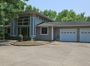 1000 Old Fairfield Rd, Mount Vernon, IL 62864