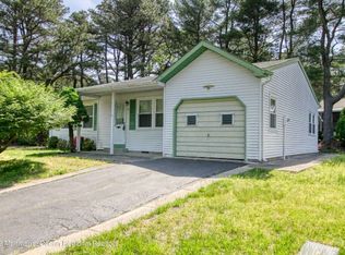 40 Keene St, Manchester Township, NJ 08759