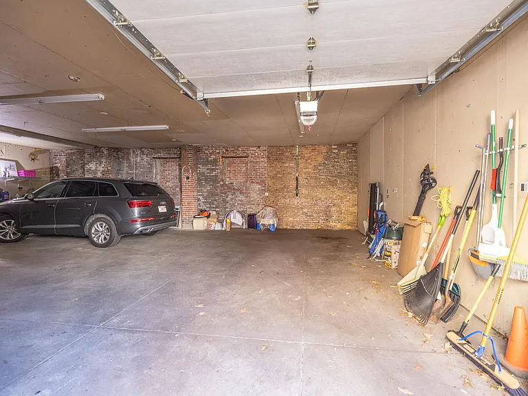 681 E 5th St #A — Photo 20