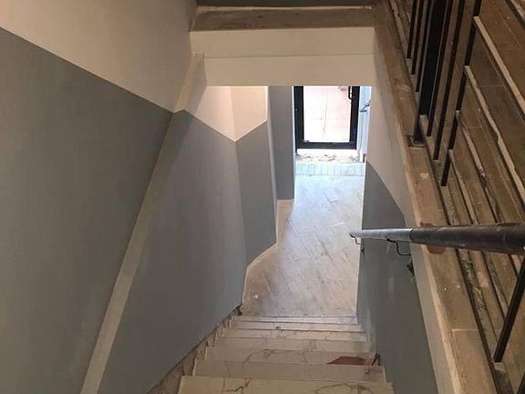 4th image of 1039 Hall Pl
