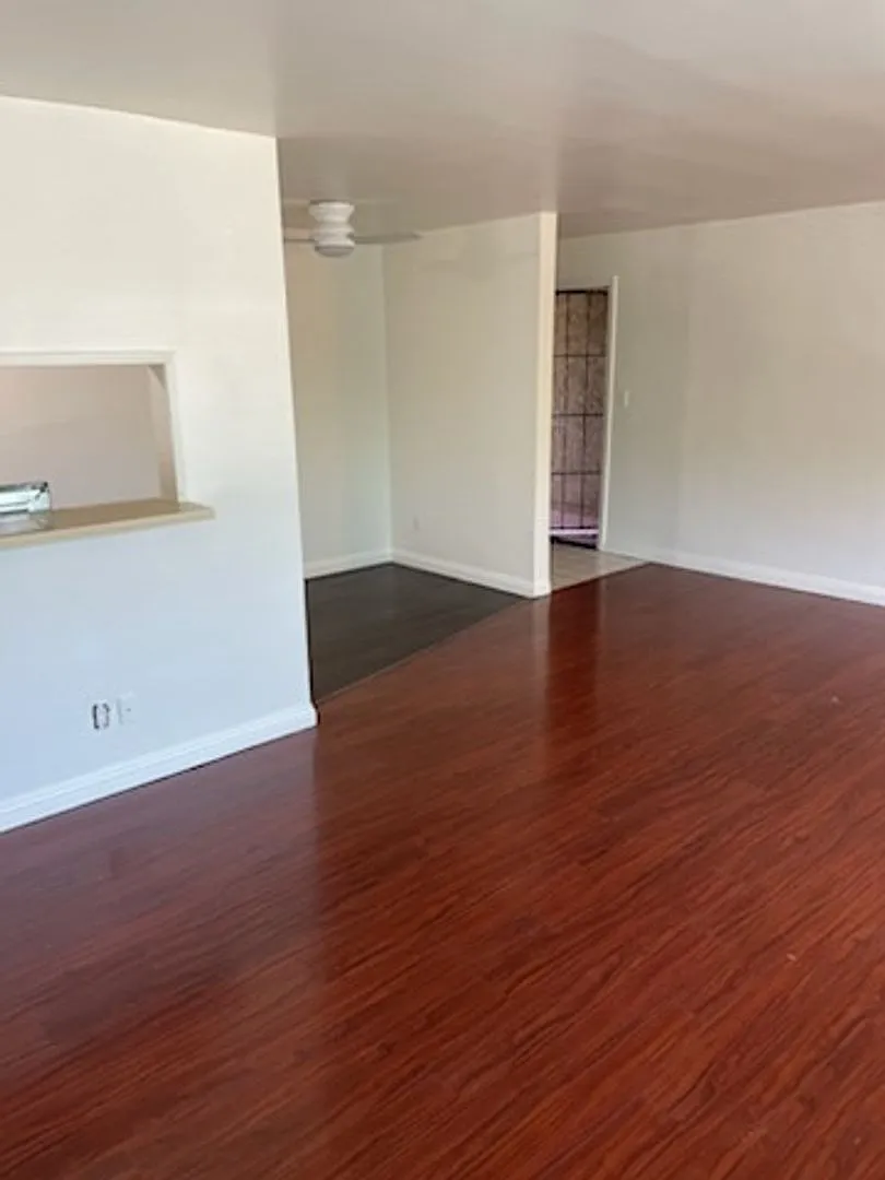 Building Photo - Apt 7222 Whittier