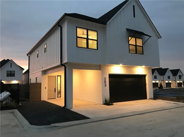 285 Estates Cir, College Station, TX 77840