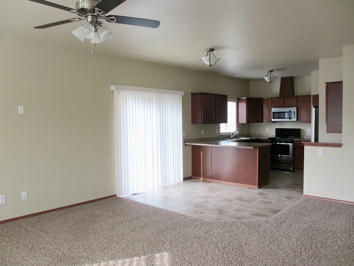 Building Photo - 212 S 66th Ave #1