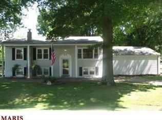 12 Dardenne Dr, Saint Peters, MO 63376