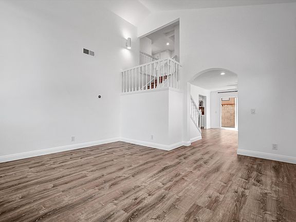5th image of 331 Ogle St APT B