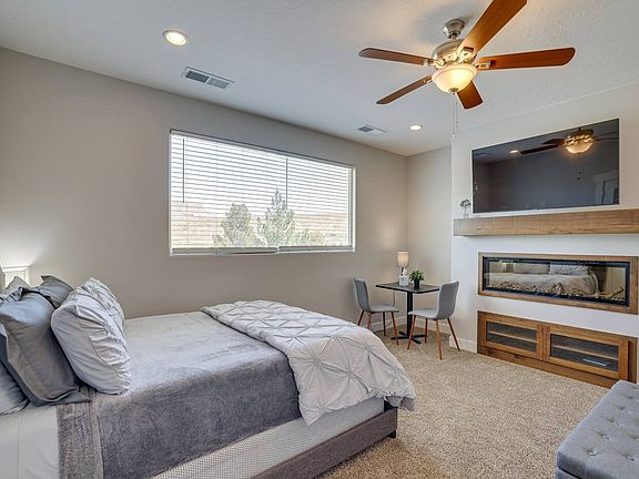 5th image of 217 W Terrace Cir