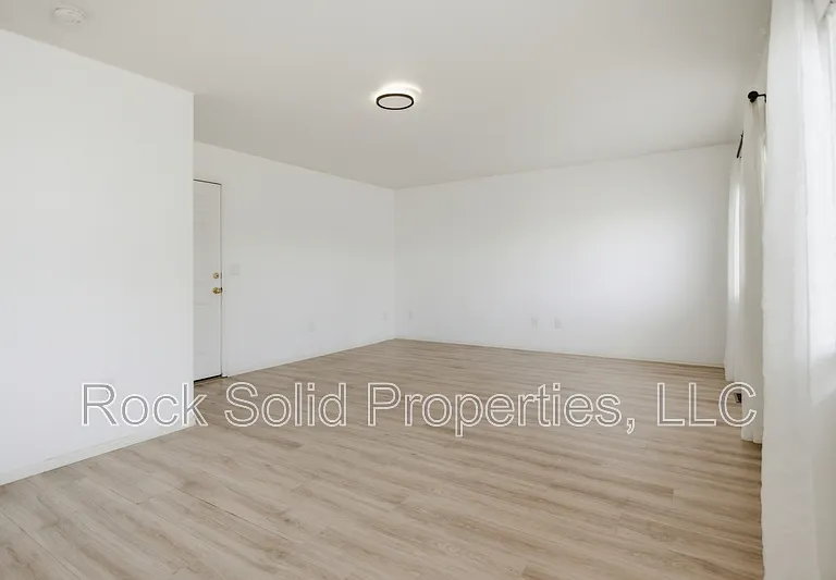 4804 Saddleback Dr — Photo 10