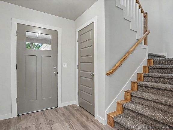 3rd image of 1337 E Hobson Ave