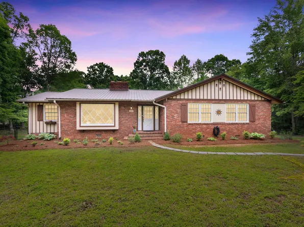 570 S Buckhorn Rd, Greenville, SC 29609