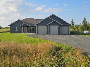 2158 Fighting Sioux Loop NW, Baudette, MN 56623