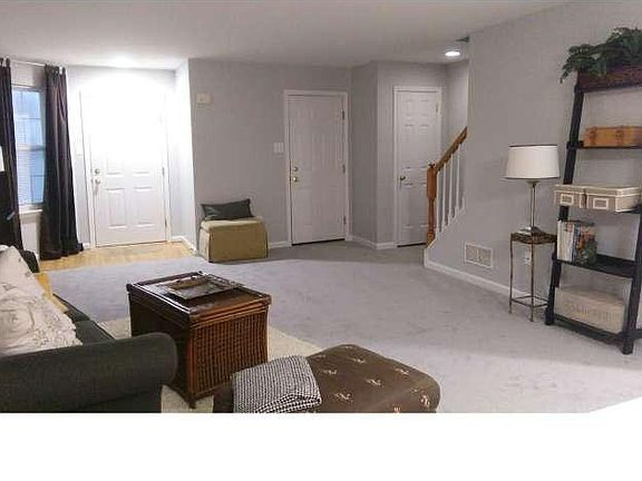 3rd image of 145 Danielle Ln