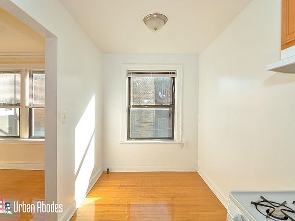 2nd image of 1717 W North Shore Ave APT 2G