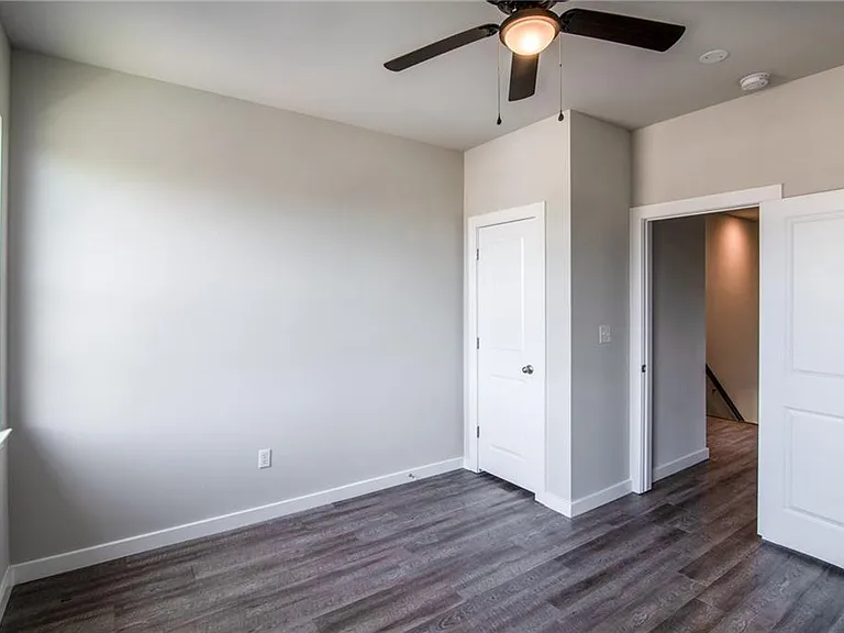 906 Quartz Ct #602 — Photo 6